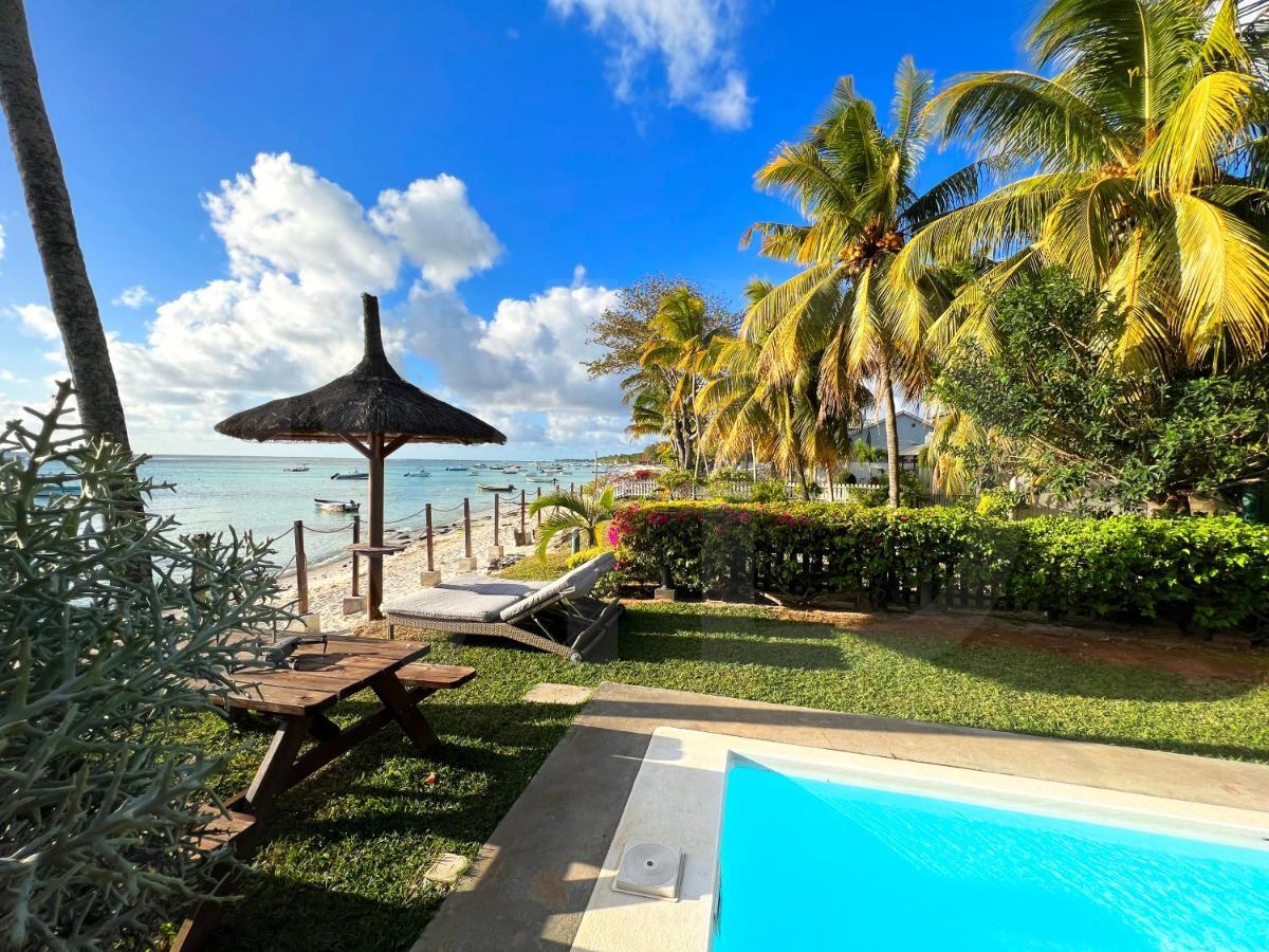 Caro'S Beachfront Trou aux Biches Bagian luar foto