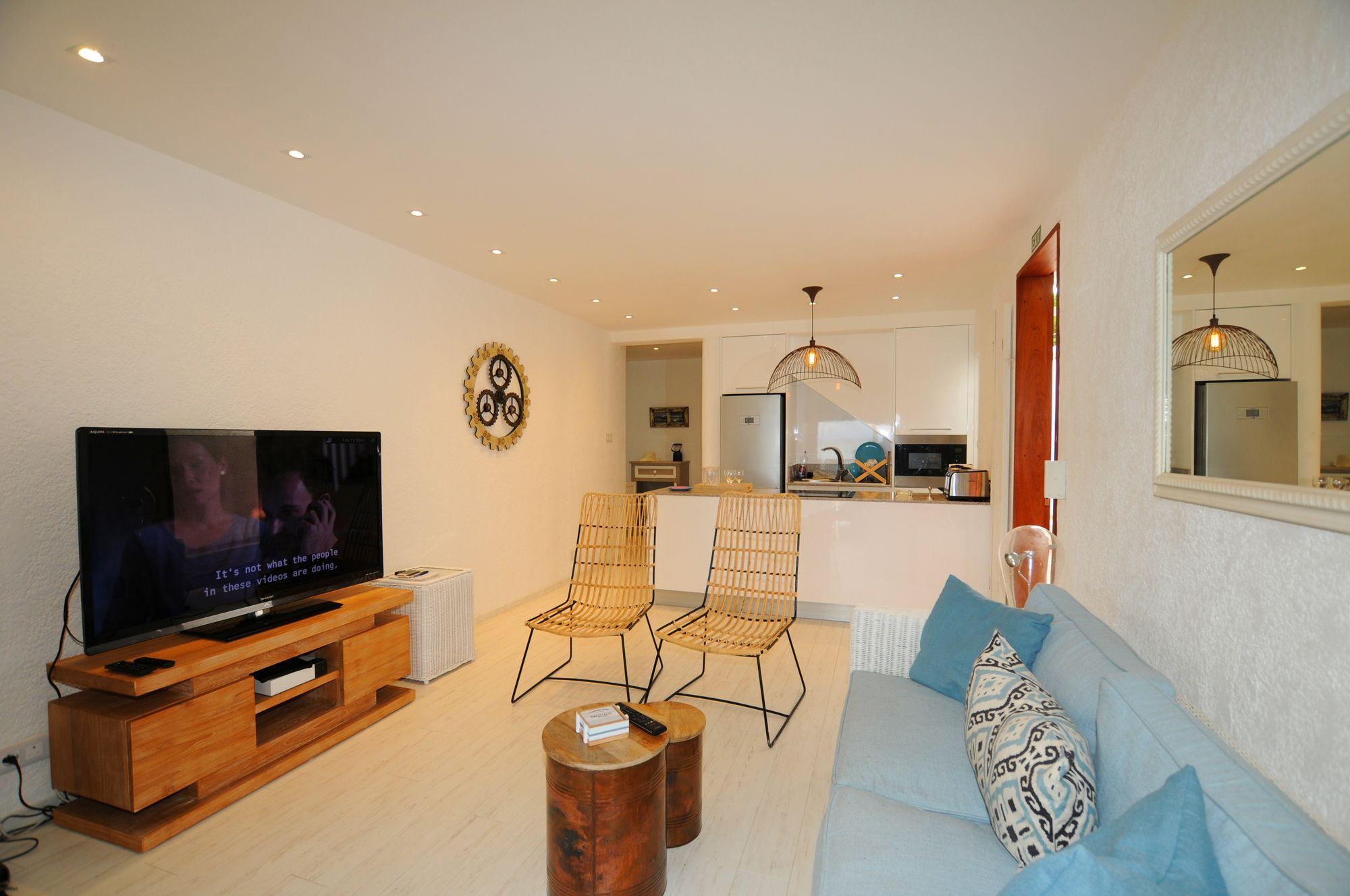 Caro'S Beachfront Trou aux Biches Bagian luar foto